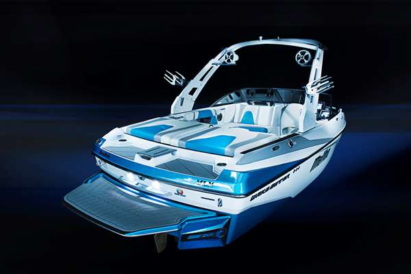 Malibu 21VLX Transom View , Illusion 3.5 Tower and Surf Gate
